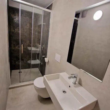 D Guest house